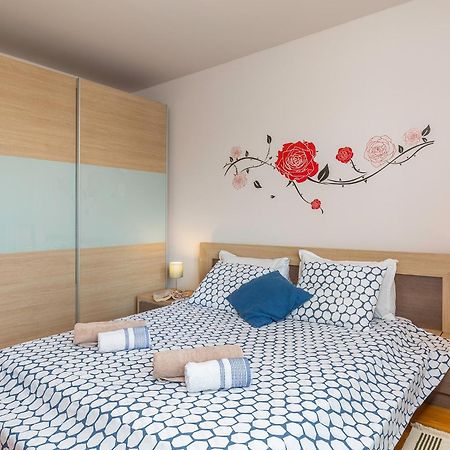 Deluxe Apartment Marina With A Private Parking リエカ エクステリア 写真