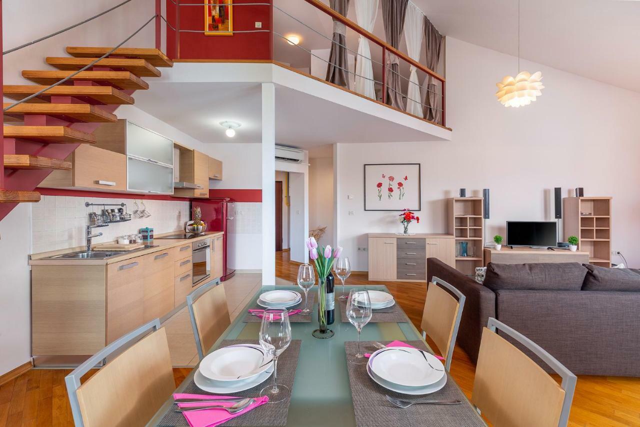 Deluxe Apartment Marina With A Private Parking リエカ エクステリア 写真
